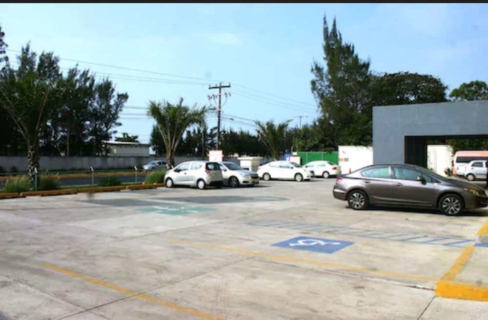 Hotel Urbainn Veracruz Zewnętrze zdjęcie